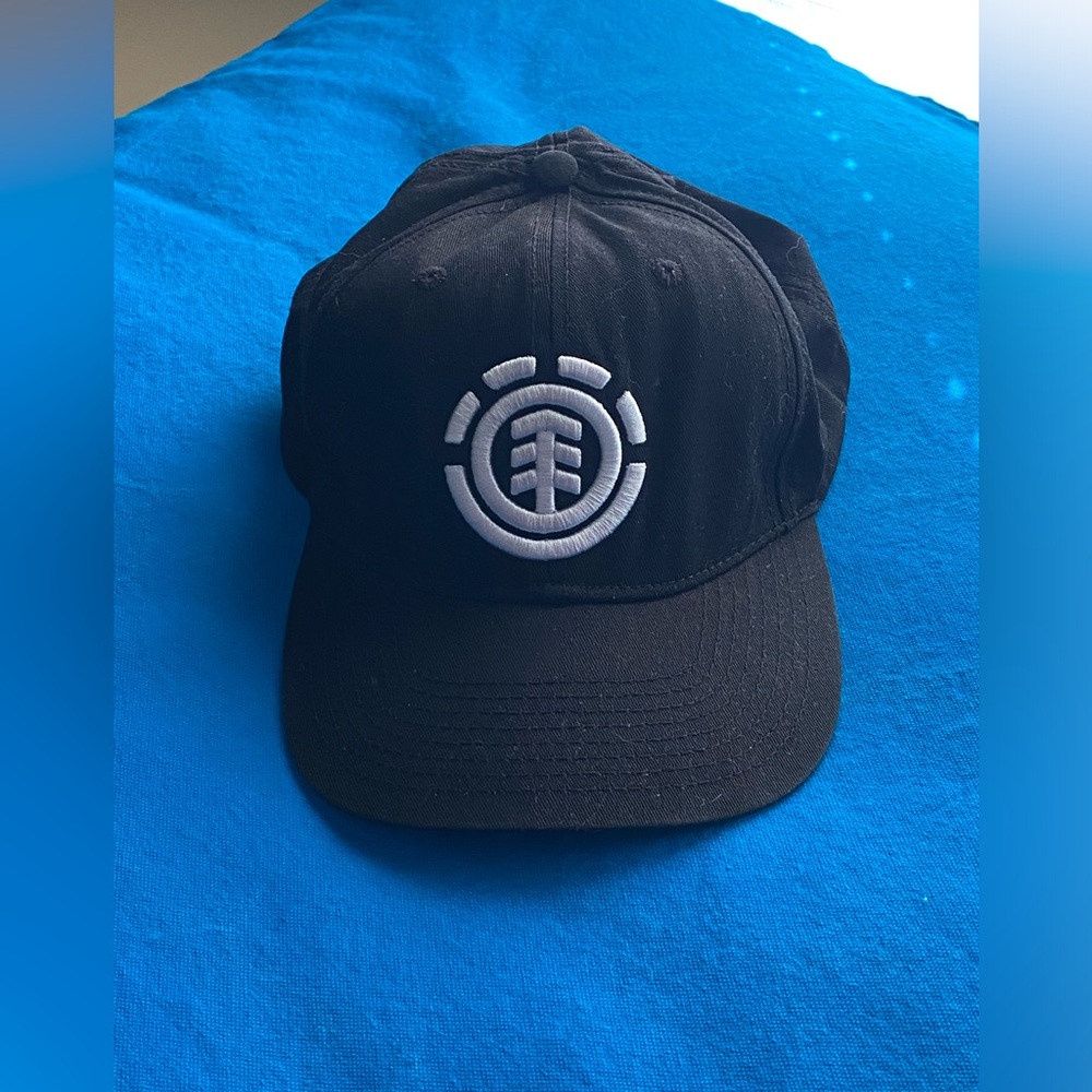 Element embroidered hat